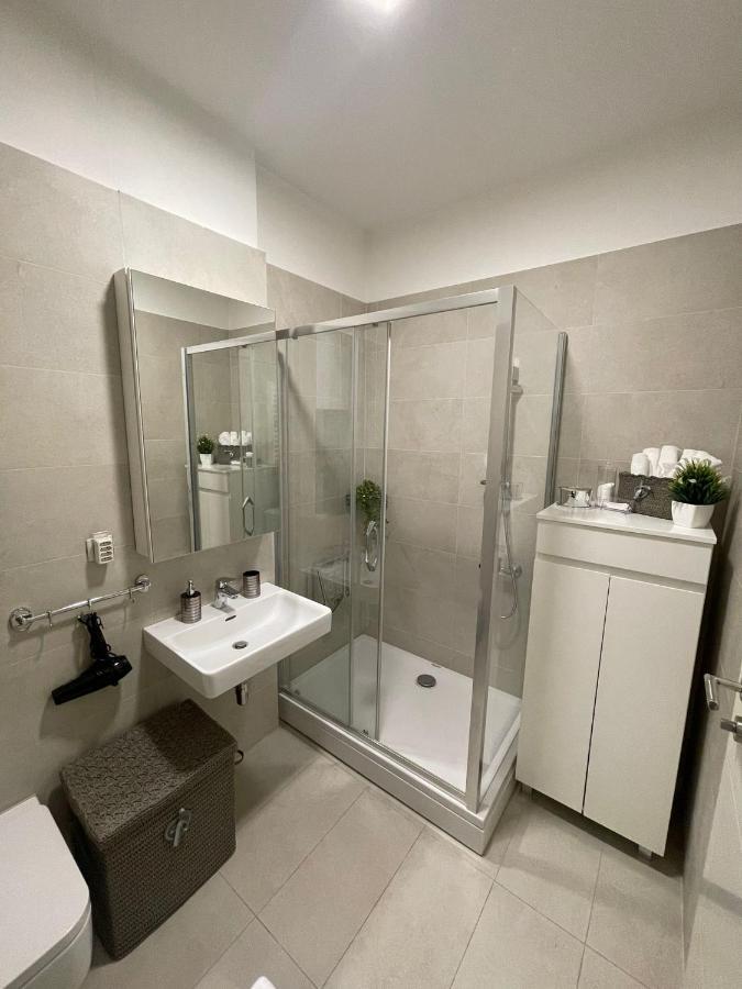 Appartamento Iskra Belgrado Esterno foto