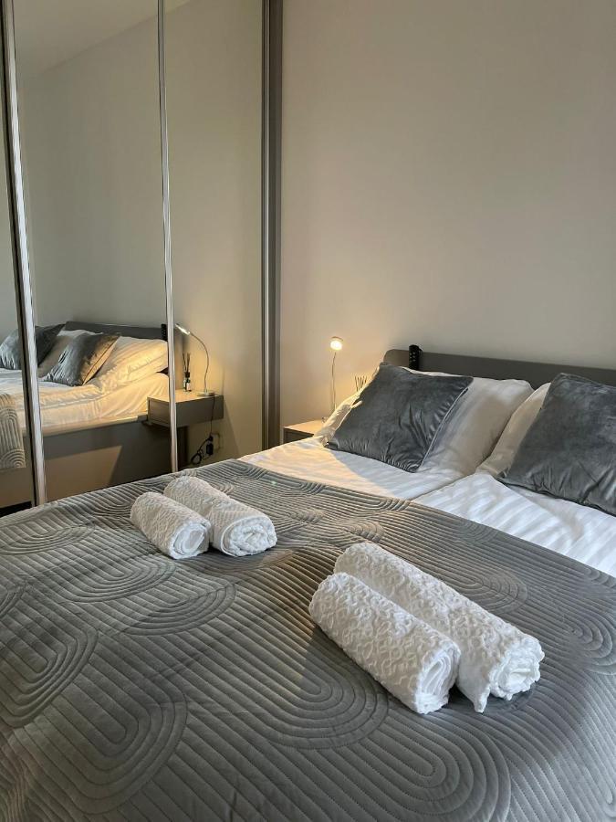 Appartamento Iskra Belgrado Esterno foto