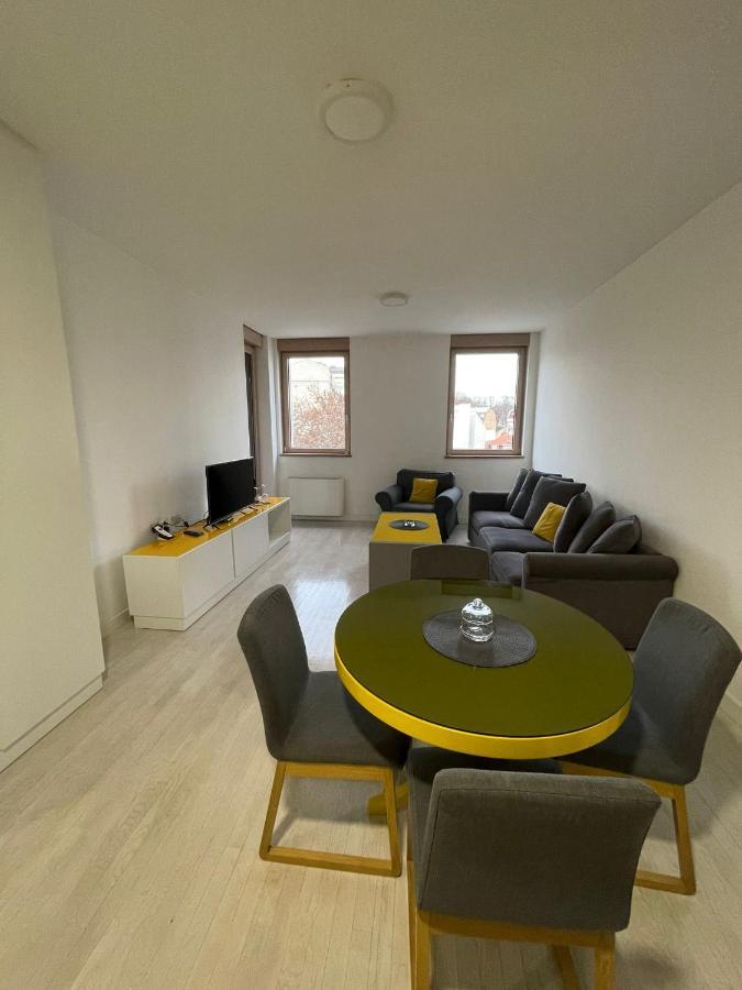 Appartamento Iskra Belgrado Esterno foto